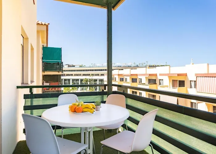 Home2Book Comfy Seaside Apartment Cristimar, Pool